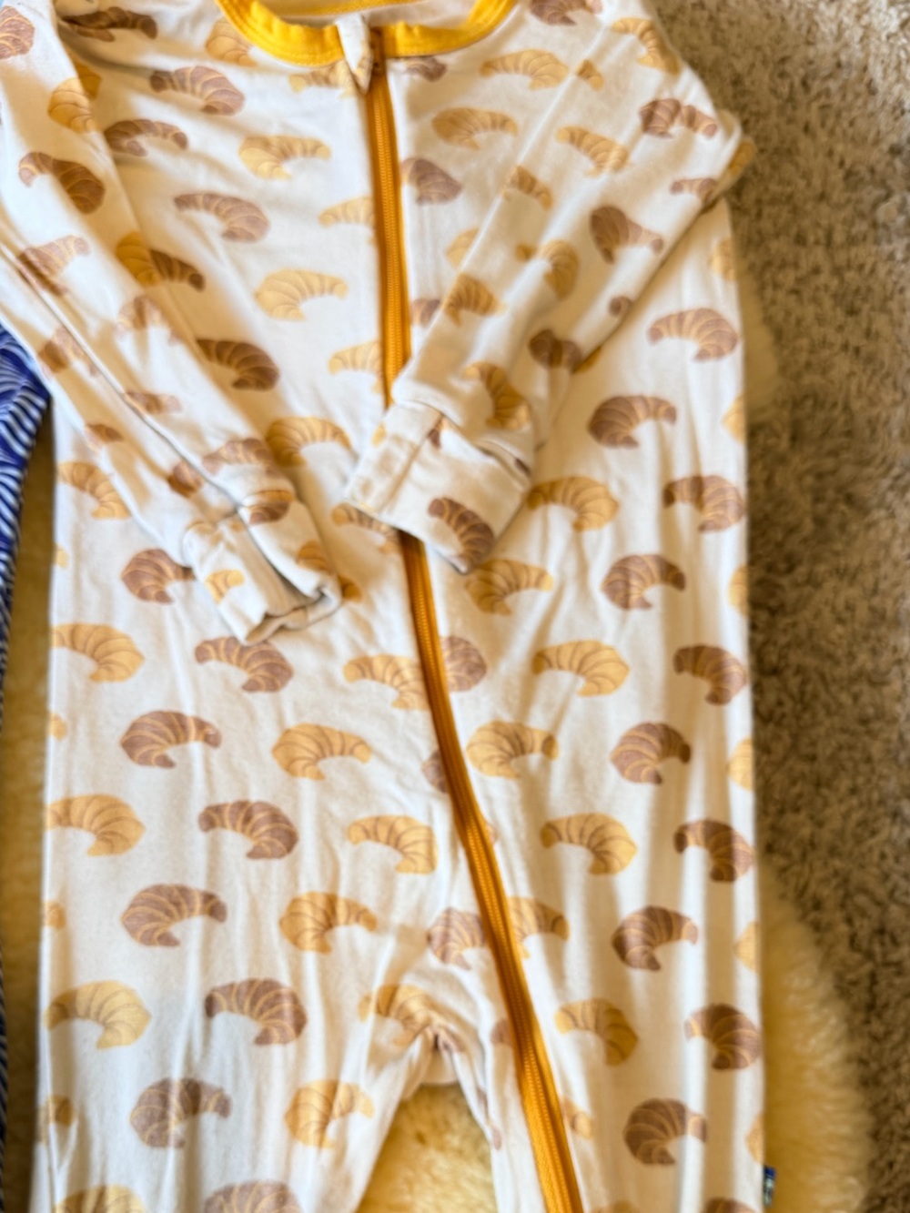 (SET) 2x Kickee Pants Footie Pajamas Blue Wave 3T & Croissant 2T Footed Pajamas - Picture 6 of 7